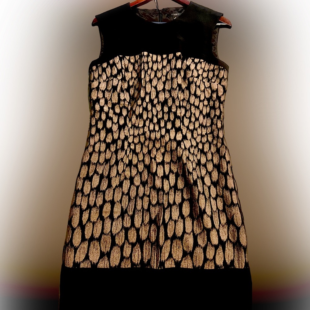 Ann Tyler super cute dress!